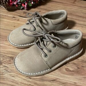 L’Amour Suade Tan Dress Shoes (toddler size 8)